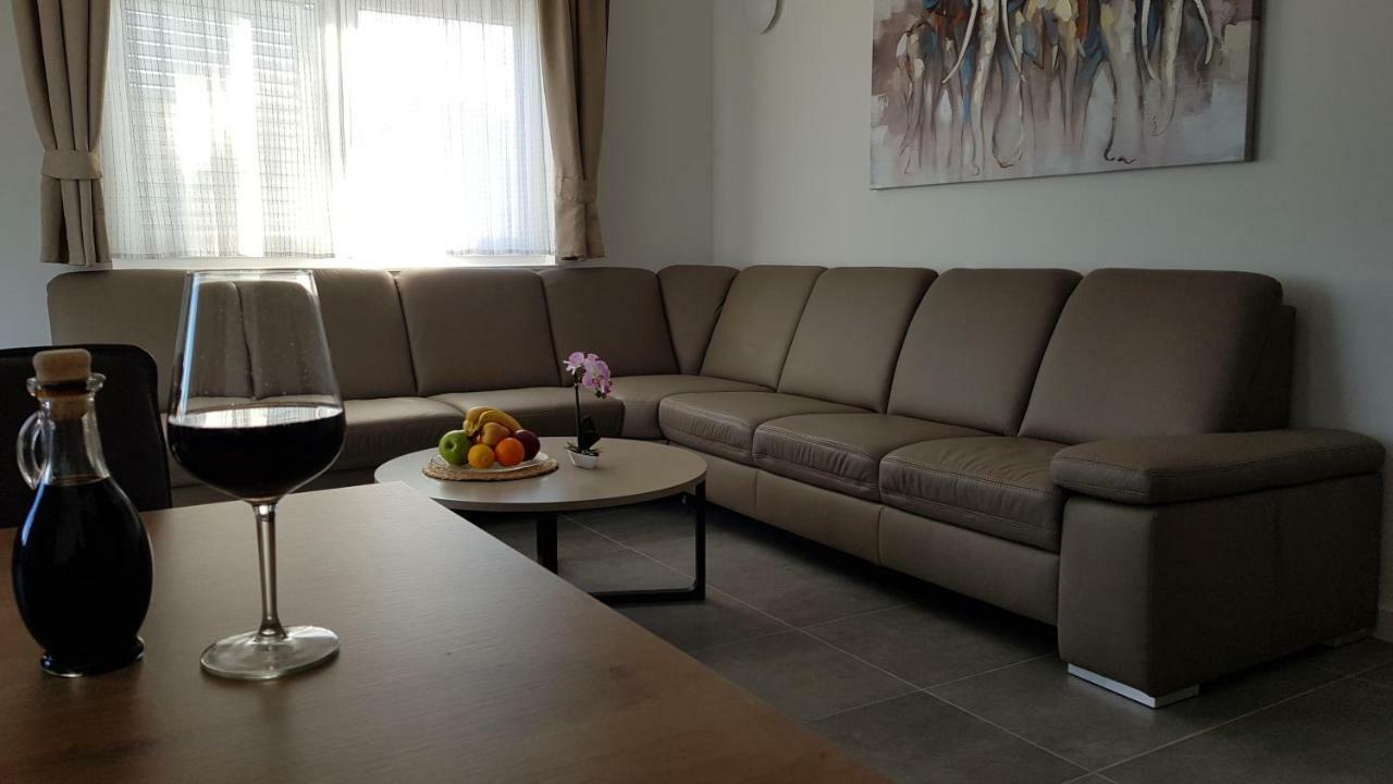 Apartment Aria Exclusive Petrcane Luaran gambar